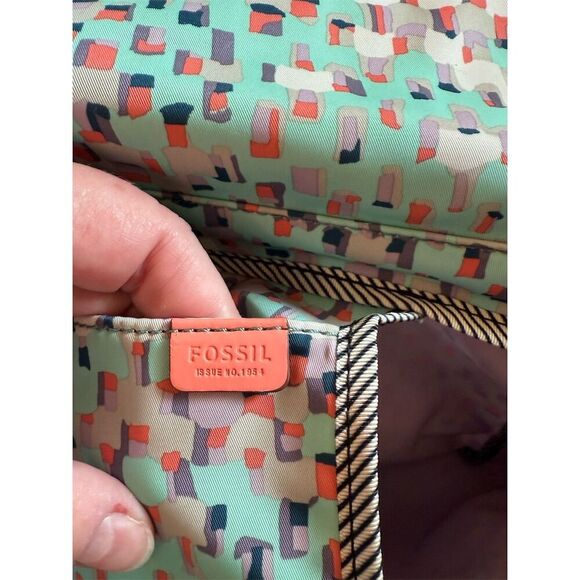 Fossil Keyper Messenger Crossbody Bag Set Multicolor Geometric - Picture 7 of 16